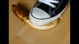 Jana crush banana with her converse chucks hi black and messy them close up trailer