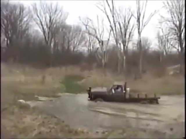 Davidsfarm '77 GMC Sierra Mudding