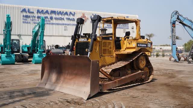 2011 Cat D6R Bulldozermp4