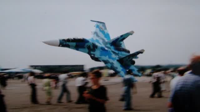 Su-27 crash in Sknilov, Ukraine.