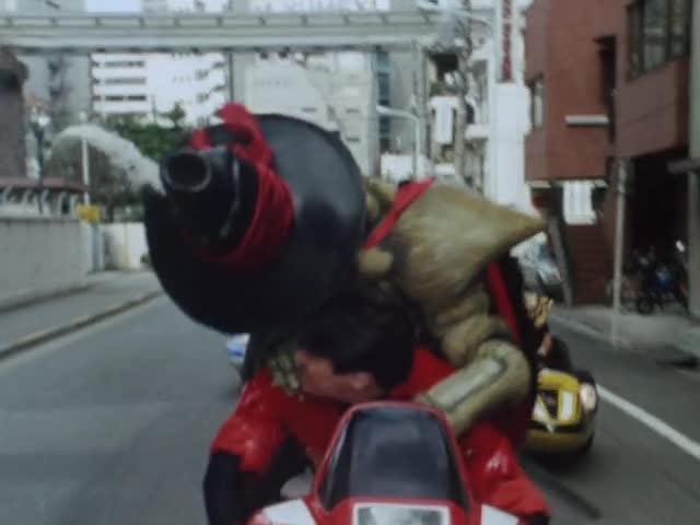 Kyoryu Sentai Zyuranger Episodio 02: El resurgimiento