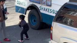 A Mister Softee Ice Cream Truck in the Bronx, NY | "The Very Best" | April 2023