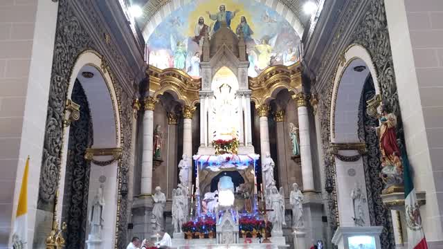 Interior de la Catedral Basílica de la Inmaculada2