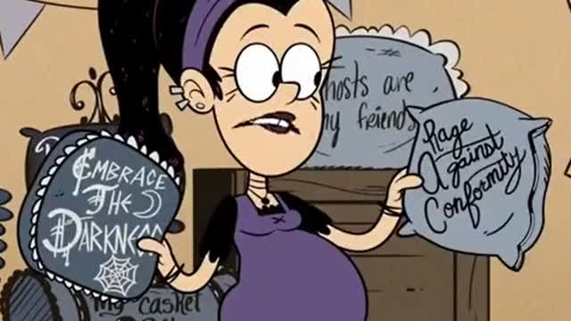 #114 - The Loud House - Goth Mom