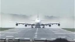 Extremely short runway 747 takeoff