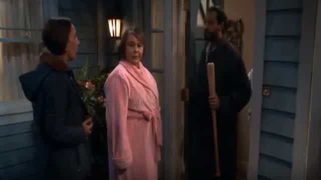 Roseanne S10E07 Go Cubs