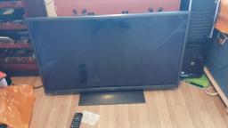 Look at a broken Hitachi 40HXC06U 40” Full HD LED TV With Freeview with just sound