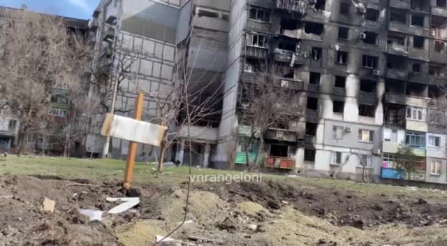 Mariupol, le voci che l'occidente non vuole sentire