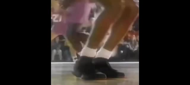 Michael Jordan jumpscare (VERY SCARY ALERT)